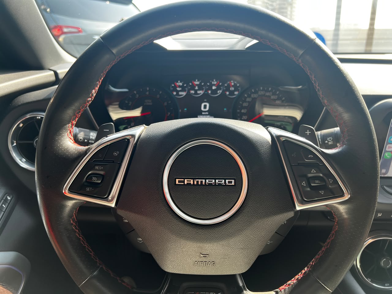黑色的 雪佛兰 科迈罗 RS 轿跑车 V6 2017